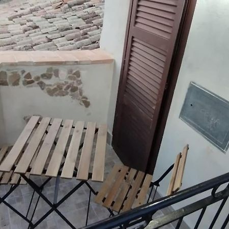 Апартаменты Casa La Gardenia Sant'Oreste Экстерьер фото